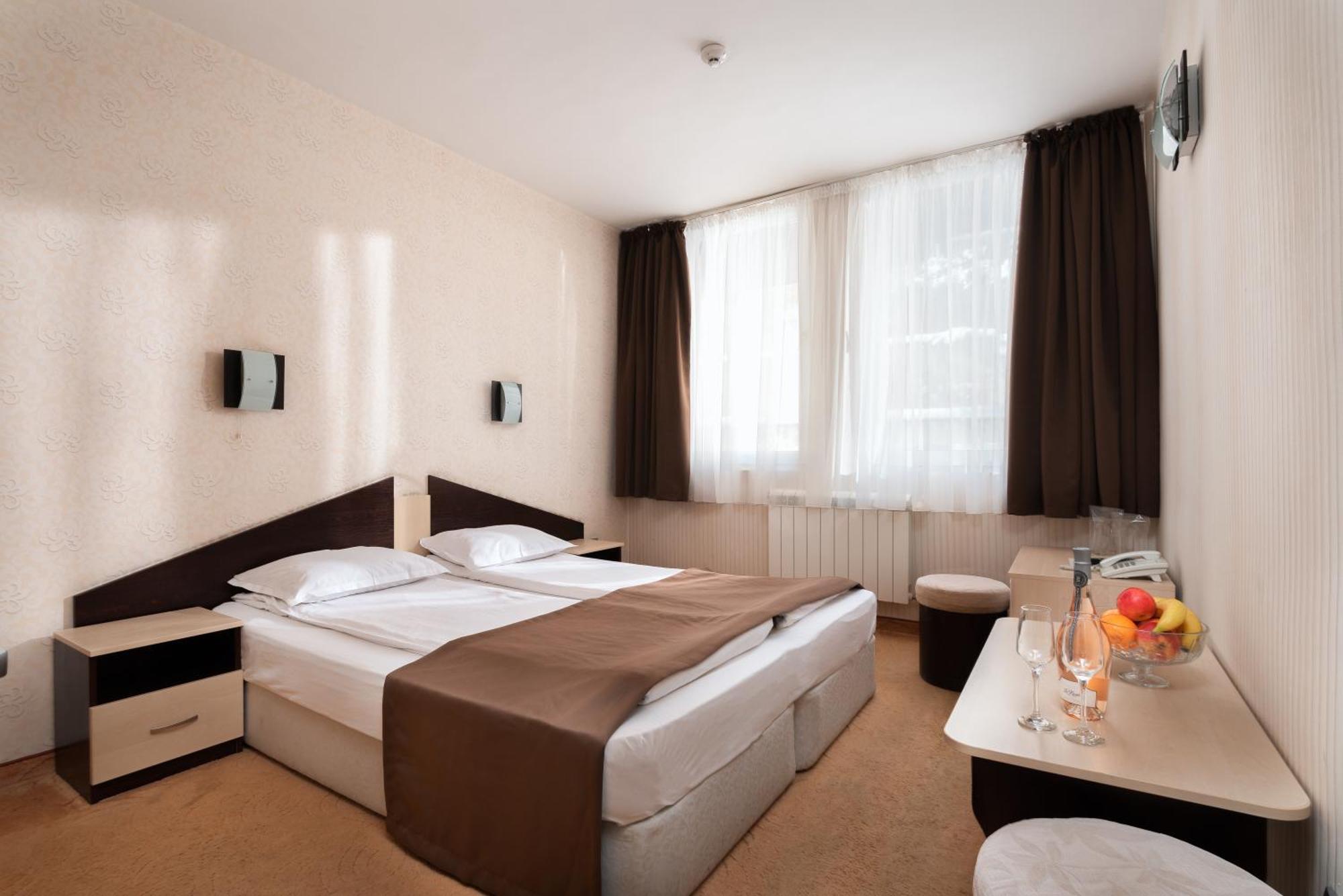 Hotel Balneocomplex Kamena Velingrad Esterno foto